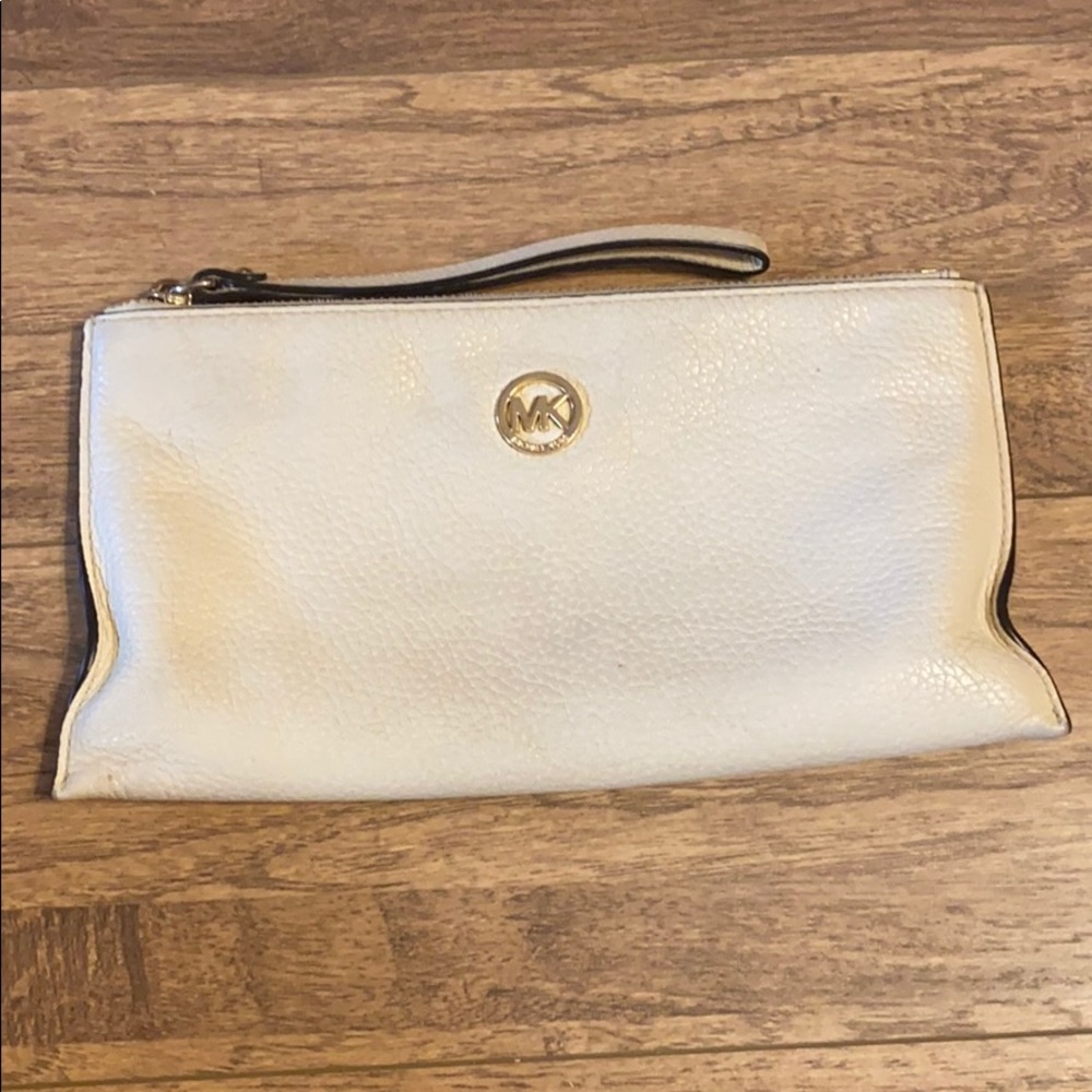 Wristlet